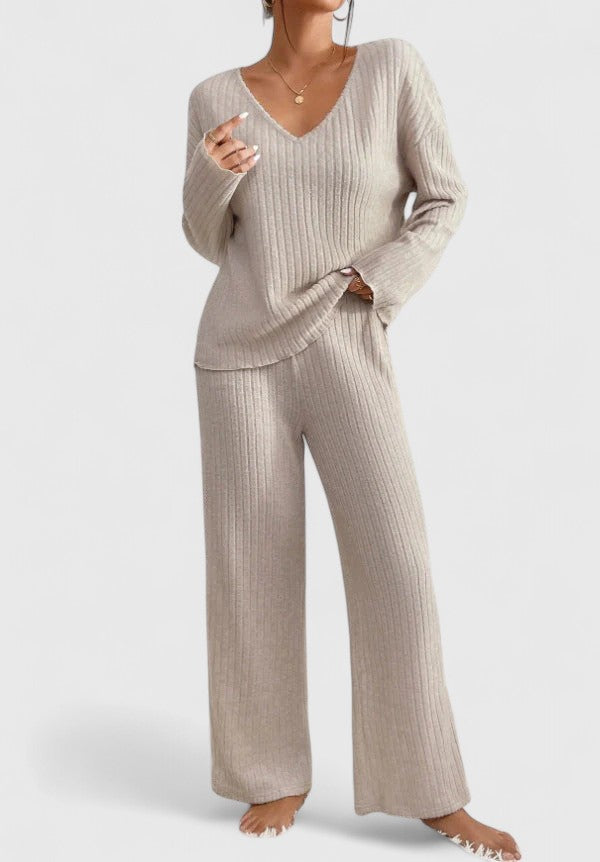 Angeline | Women's Two-Piece Set, V-Neck Sweater and Wide-Leg Ribbed Pants Loungewear