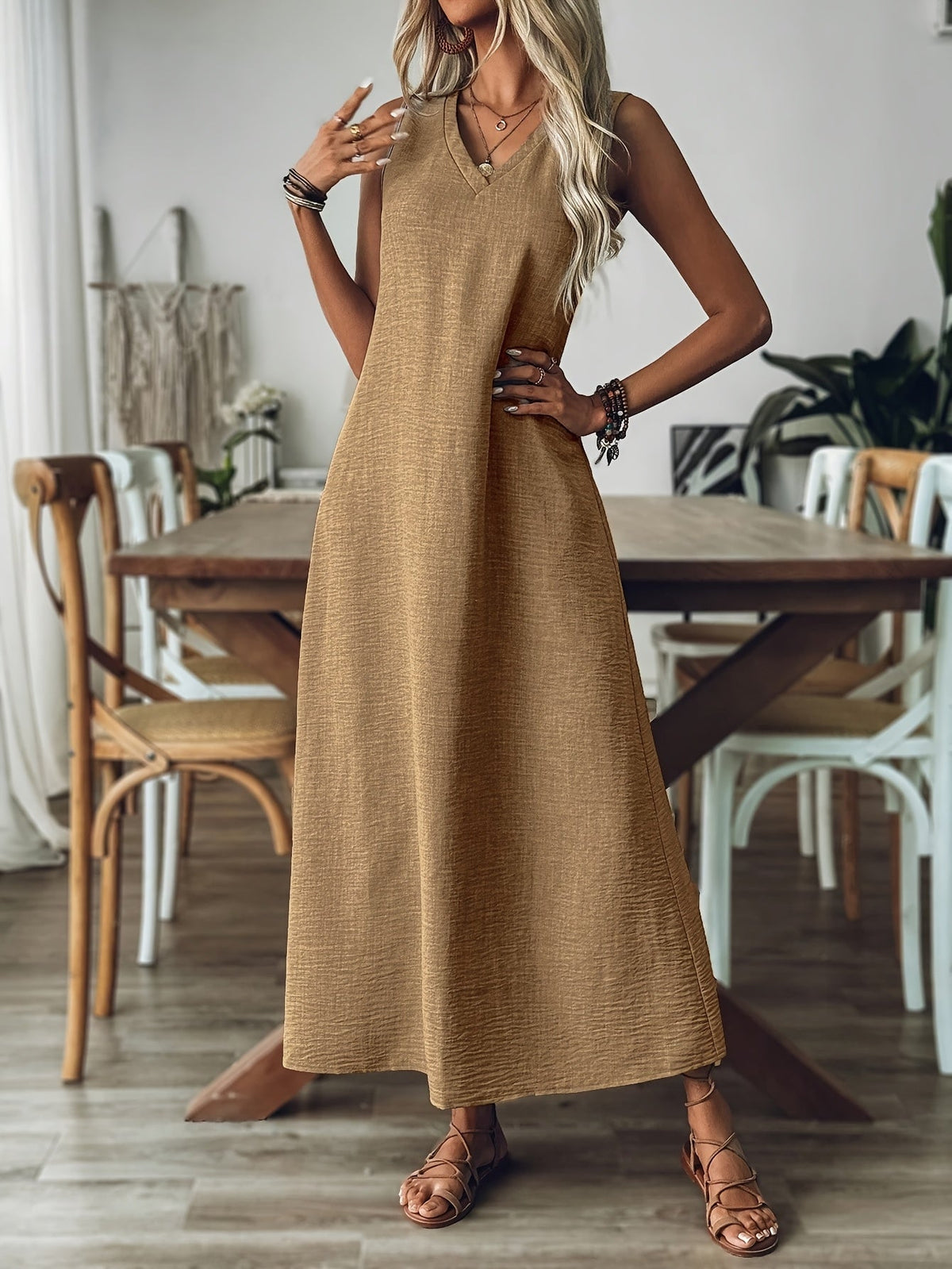 Clara | Women's Sleeveless A-Line Maxi Dress, V-Neck Summer Dress for Casual Wear