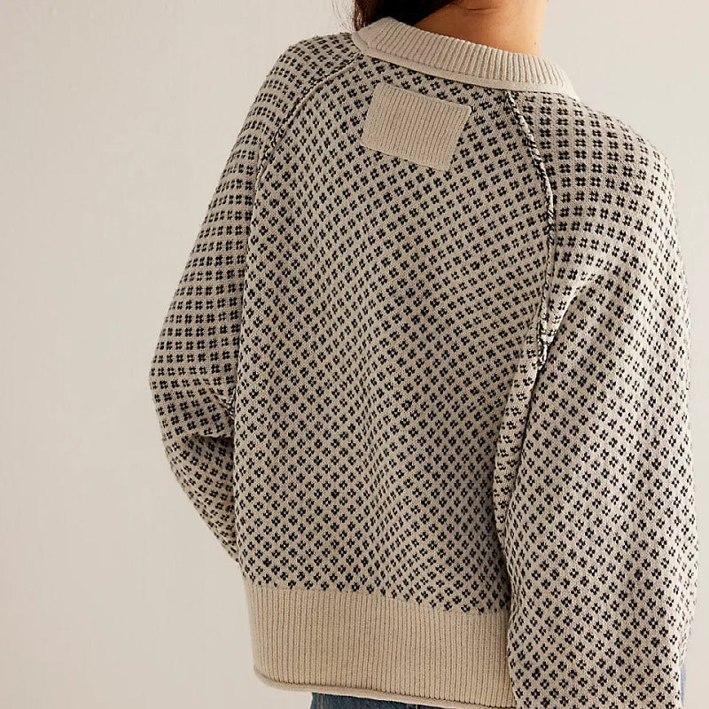 Women's Long Sleeve Round Neck Sweater, Soft Breathable Knit Everyday Sweater