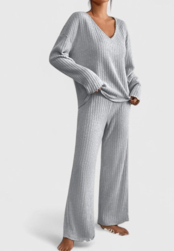Angeline | Women's Two-Piece Set, V-Neck Sweater and Wide-Leg Ribbed Pants Loungewear