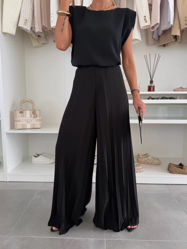 Evelyn | Women's Elegant Two-Piece Set, Flowing Top and Pleated Trousers Occasion Outfit