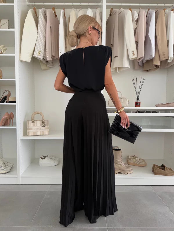 Evelyn | Women's Elegant Two-Piece Set, Flowing Top and Pleated Trousers Occasion Outfit